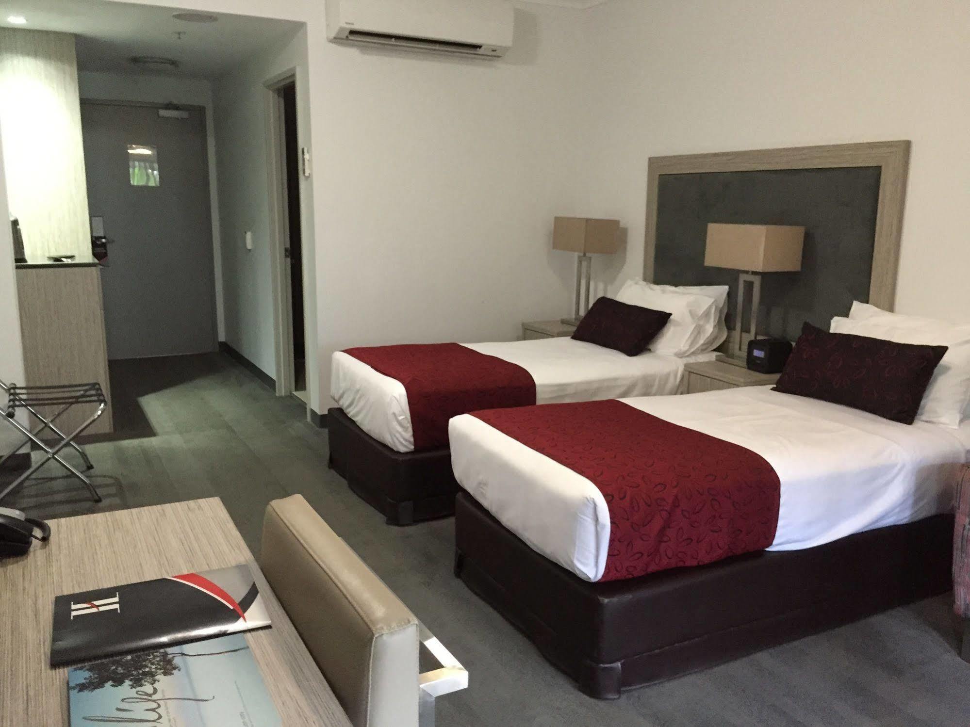 Courtyard By Marriott Darwin Hotel Екстериор снимка