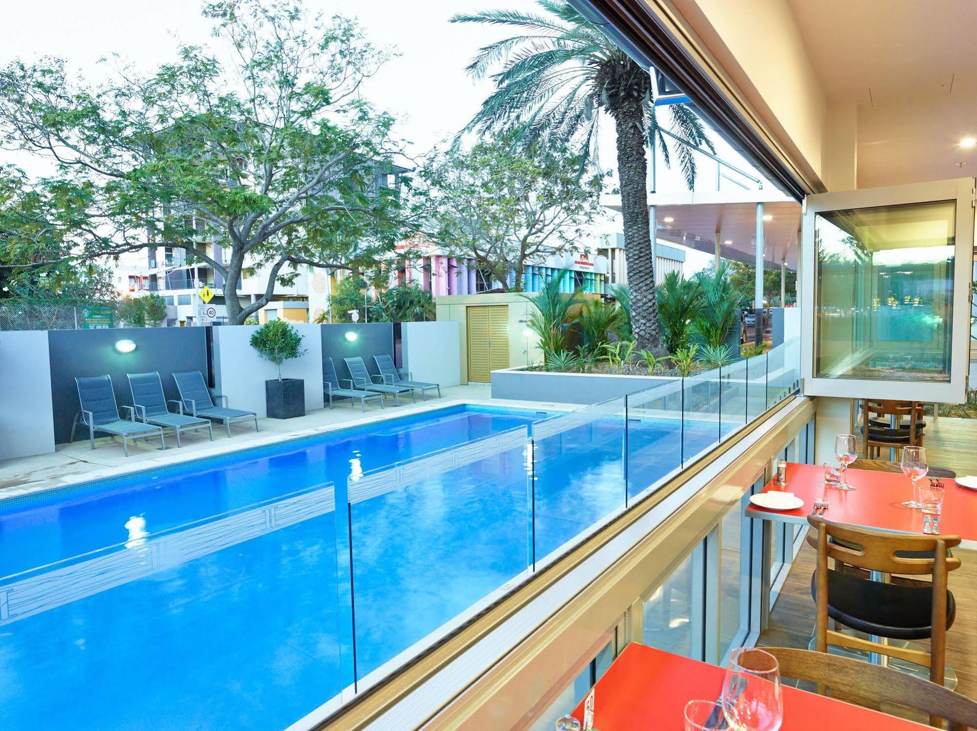 Courtyard By Marriott Darwin Hotel Екстериор снимка